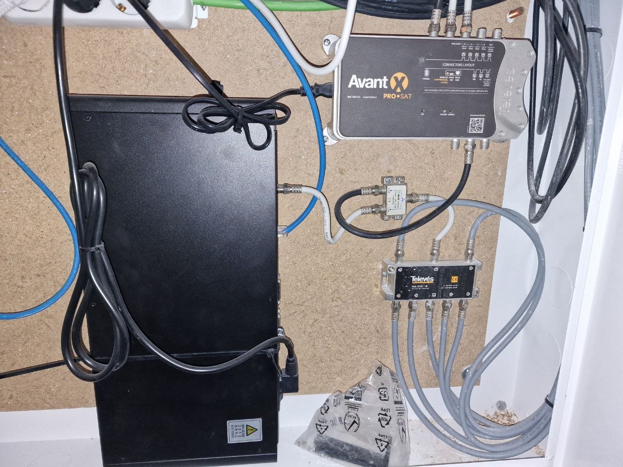 Instalación y orientación de parabólica en Alicante